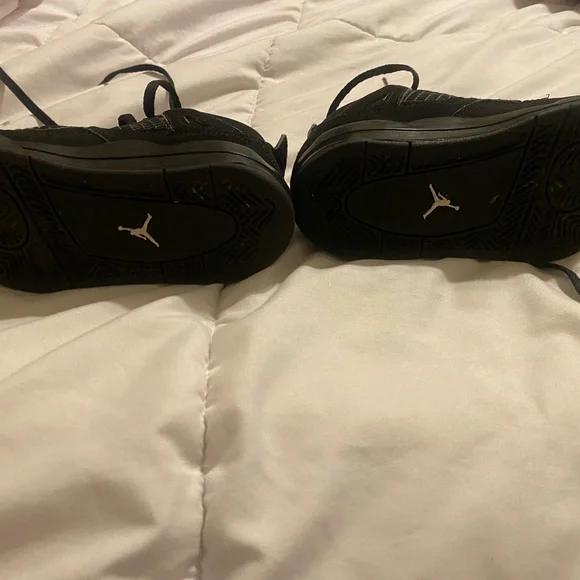 Nike air jordan 4 retro black cat
